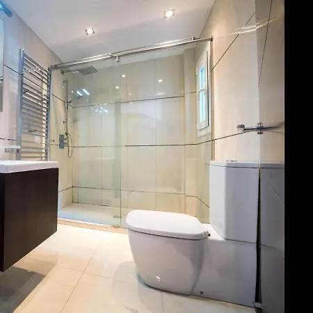 Ref 6 Tara Holiday home *