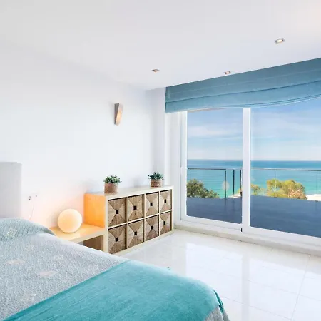 Ref 6 Tara Holiday home